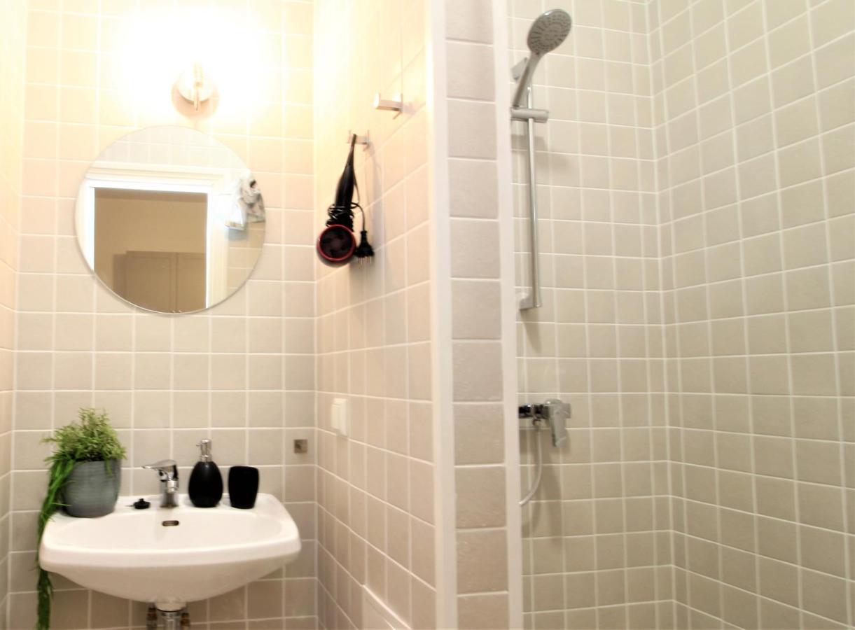 Tallinn City Apartments Kohtu Residence Bagian luar foto